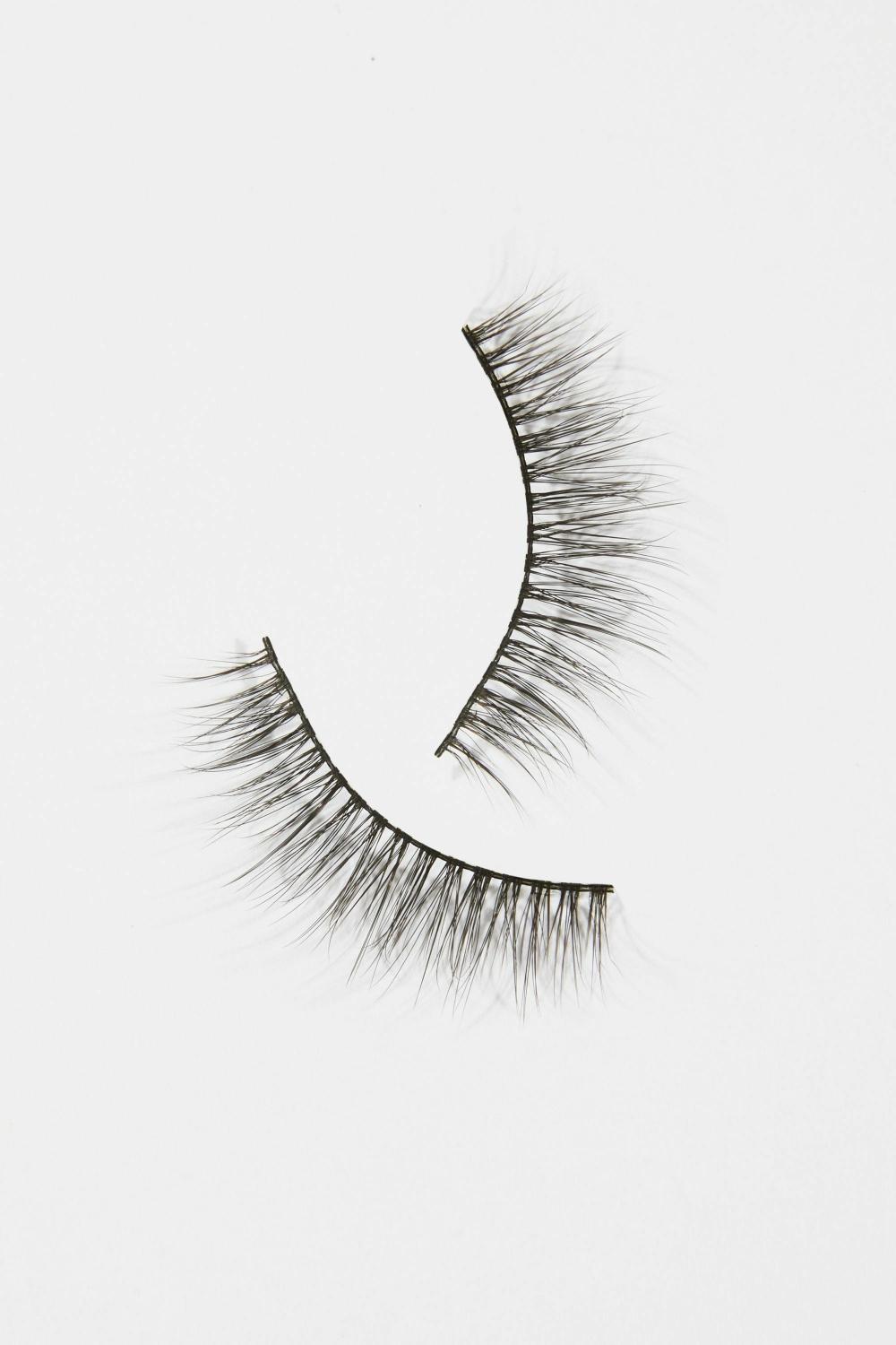 Teaserama Fluttery False Lashes Bettie Page