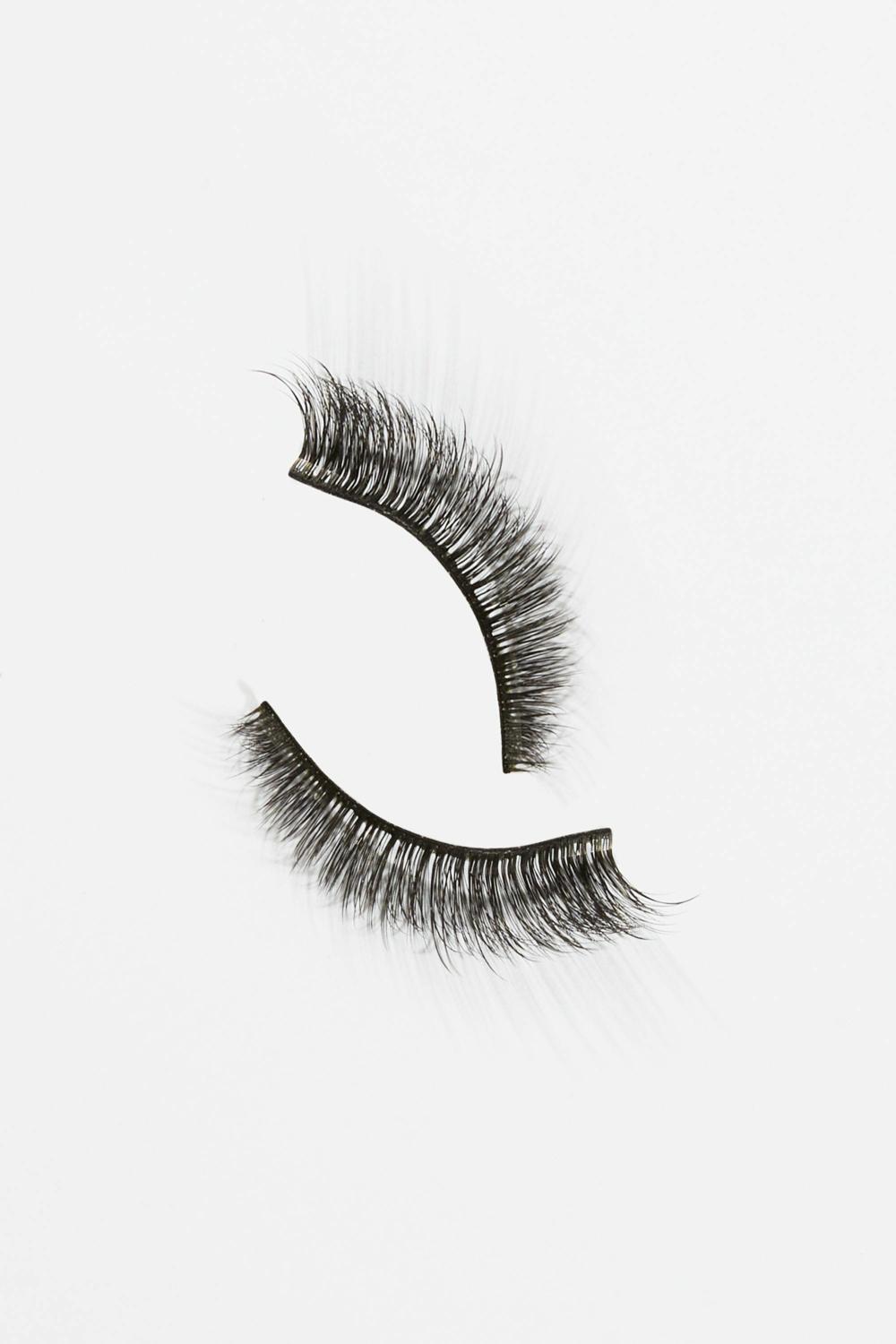 Wink Fluttery False Lashes Bettie Page